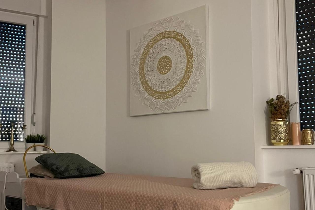 Studio Mouna Healing